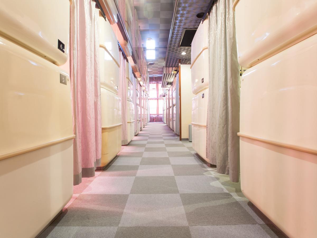 Capsule Hotel New Grand Matsuyama  Extérieur photo